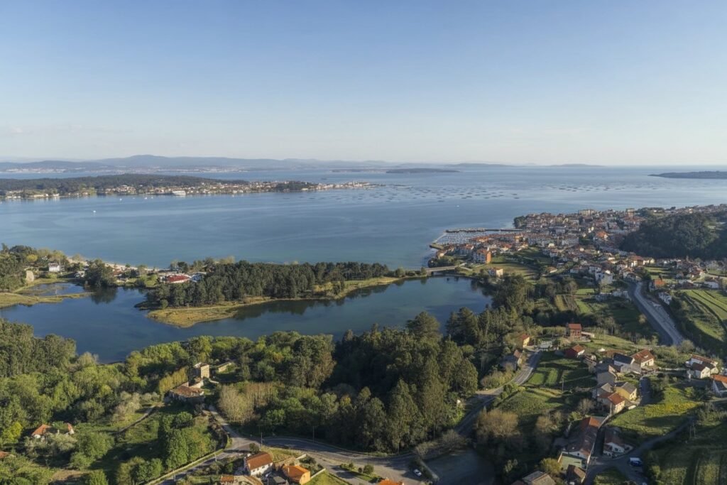Paisaje panorámico de Boiro